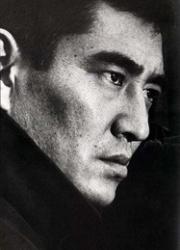 Кэн Такакура